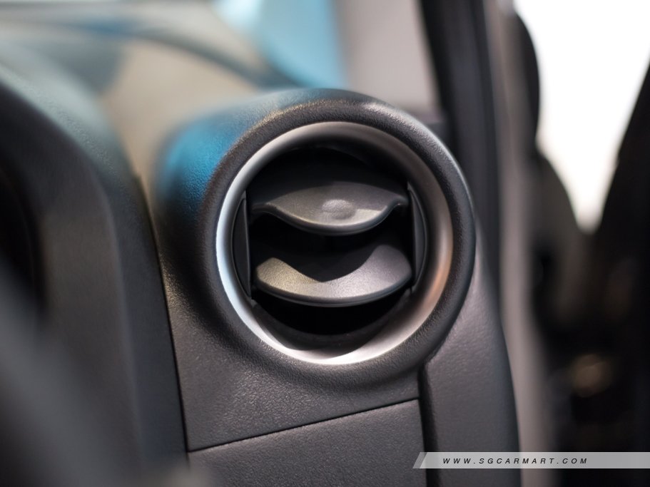https://i.i-sgcm.com/new_cars/cars/11079/11079_g45