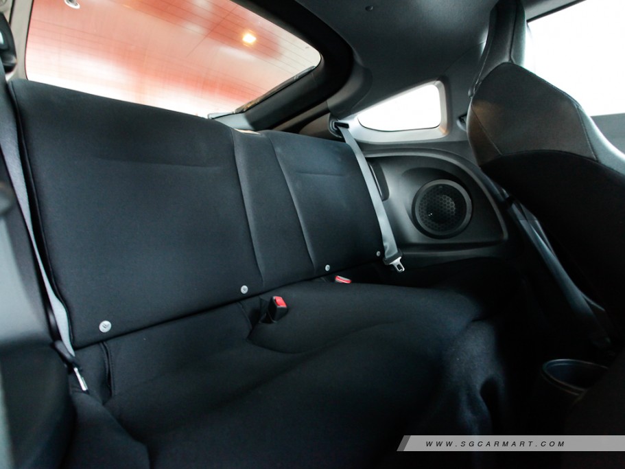 https://i.i-sgcm.com/new_cars/cars/11094/11094_g14