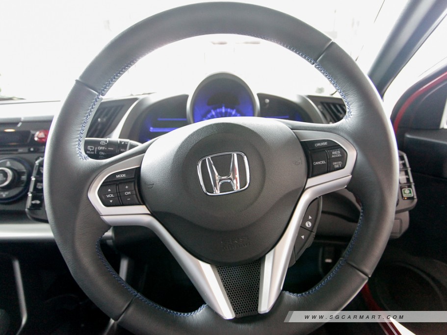 https://i.i-sgcm.com/new_cars/cars/11094/11094_g16