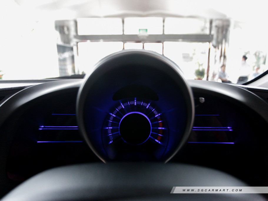 https://i.i-sgcm.com/new_cars/cars/11094/11094_g19