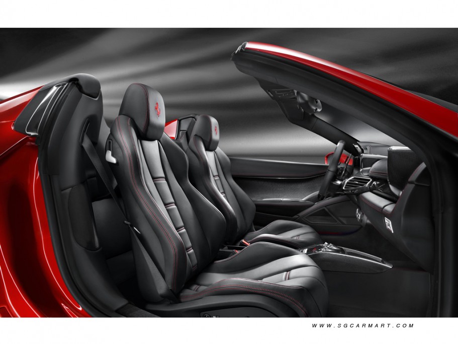 https://i.i-sgcm.com/new_cars/cars/11095/11095_g54