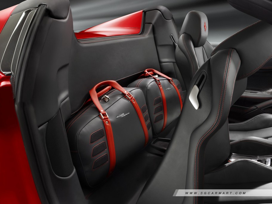 https://i.i-sgcm.com/new_cars/cars/11095/11095_g58