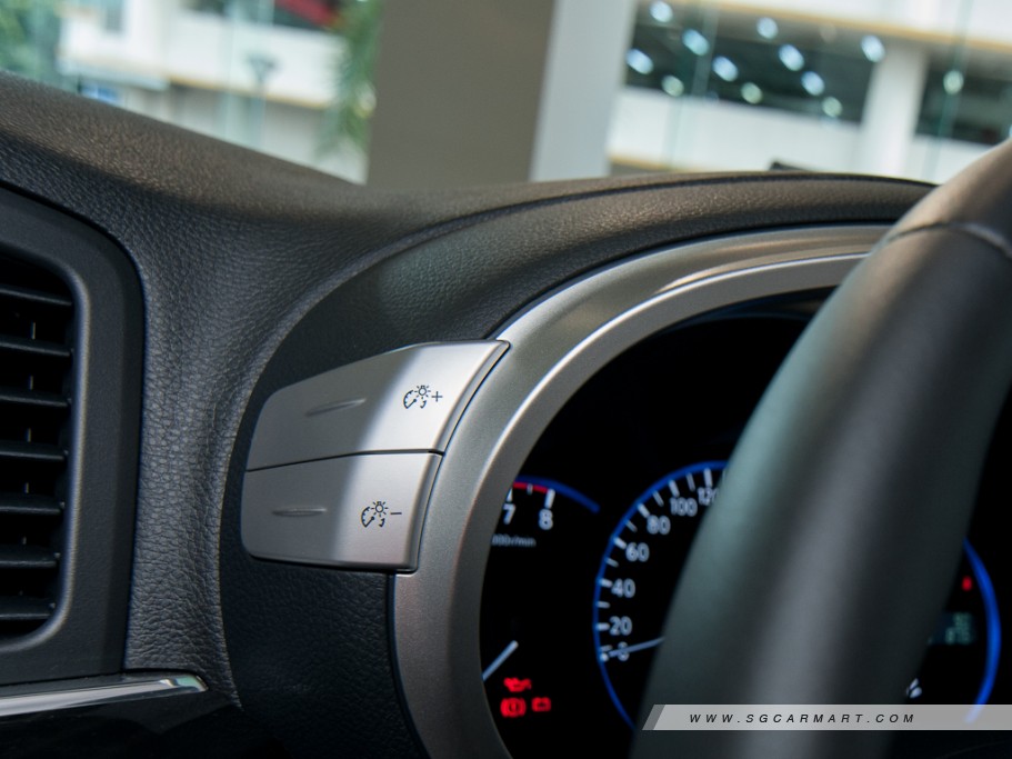 https://i.i-sgcm.com/new_cars/cars/11099/11099_g19