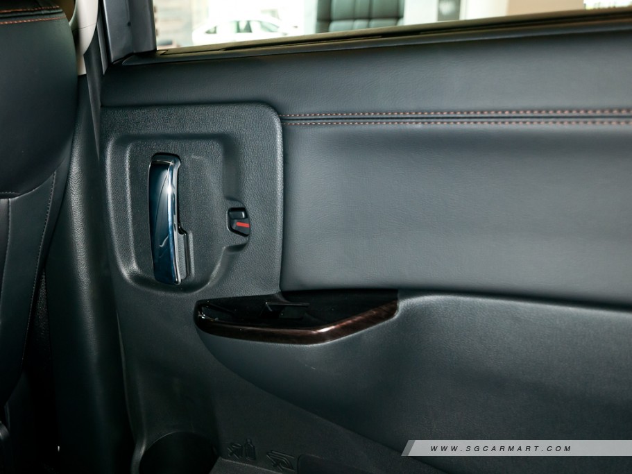 https://i.i-sgcm.com/new_cars/cars/11099/11099_g27