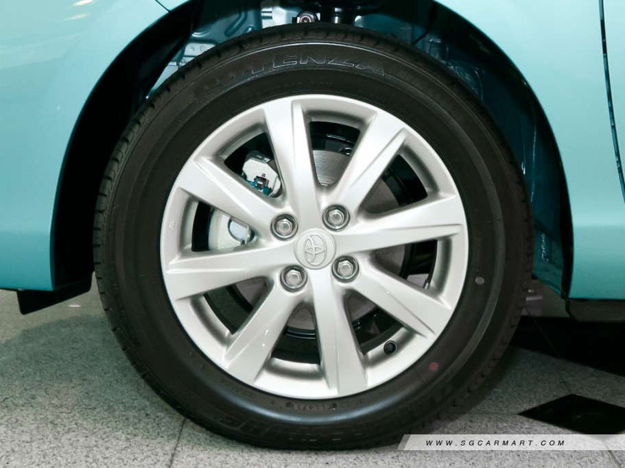 https://i.i-sgcm.com/new_cars/cars/11101/11101_g11