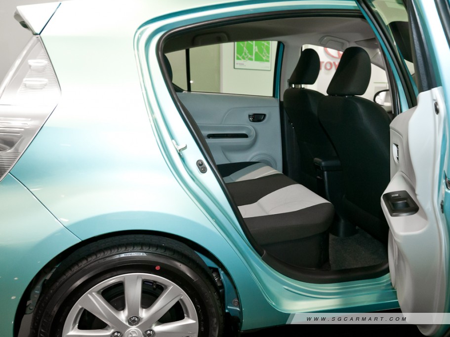 https://i.i-sgcm.com/new_cars/cars/11101/11101_g14