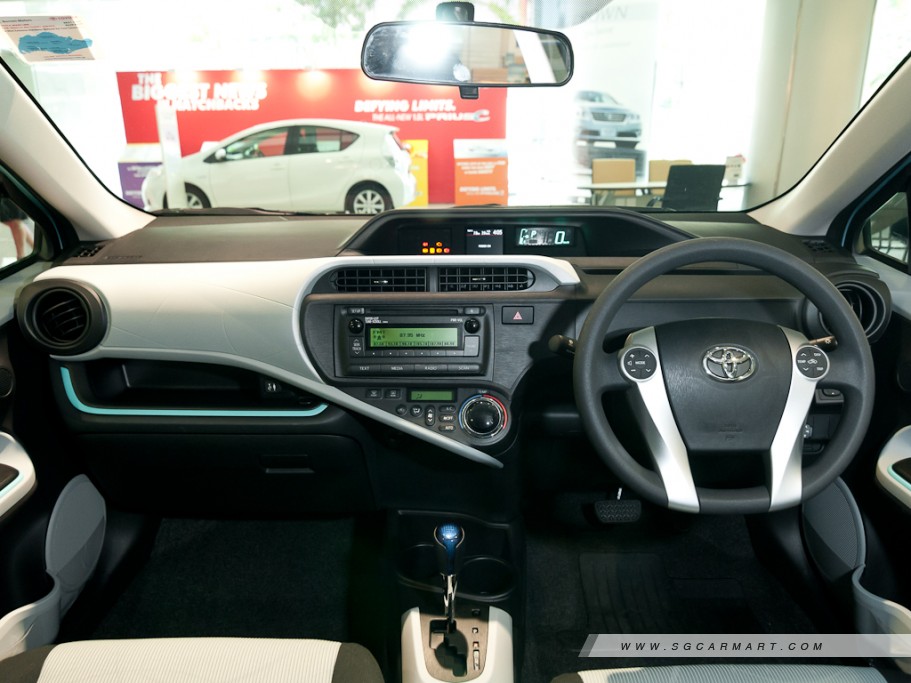 https://i.i-sgcm.com/new_cars/cars/11101/11101_g15