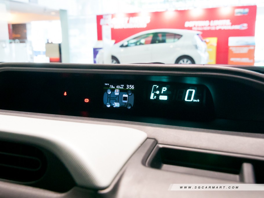 https://i.i-sgcm.com/new_cars/cars/11101/11101_g22