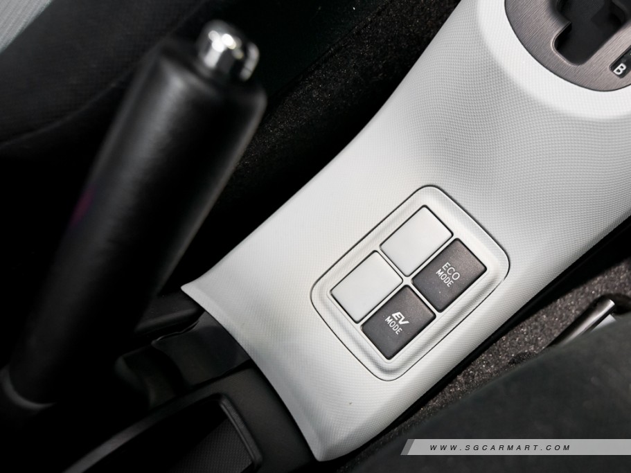 https://i.i-sgcm.com/new_cars/cars/11101/11101_g24