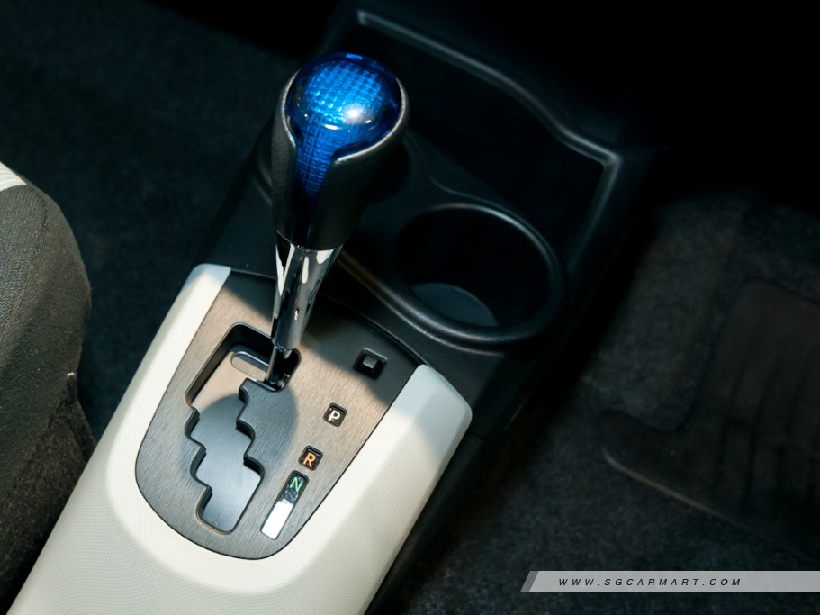 https://i.i-sgcm.com/new_cars/cars/11101/11101_g26