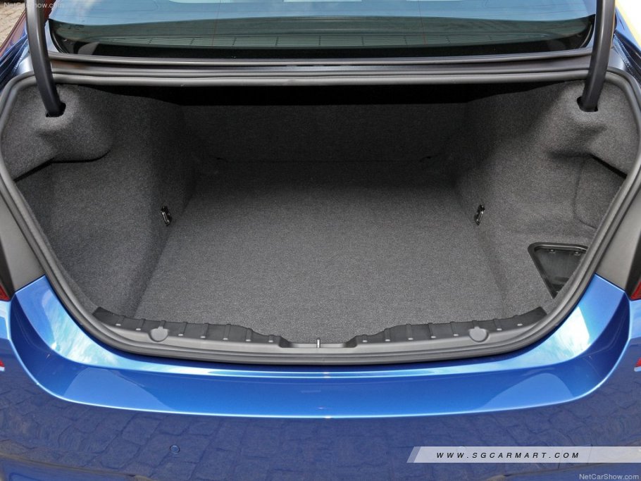 https://i.i-sgcm.com/new_cars/cars/11103/11103_g19