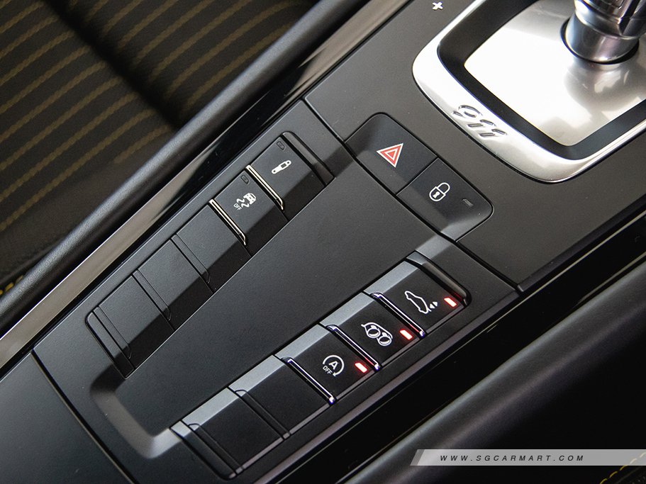 https://i.i-sgcm.com/new_cars/cars/11104/11104_g124