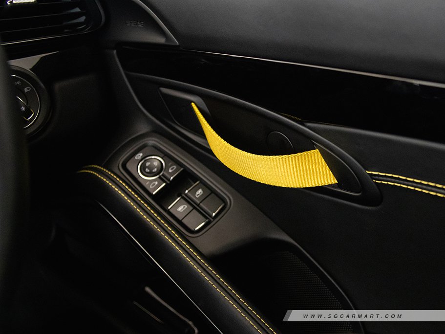 https://i.i-sgcm.com/new_cars/cars/11104/11104_g125