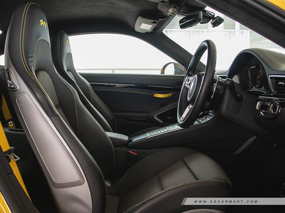 https://i.i-sgcm.com/new_cars/cars/11104/11104_g127