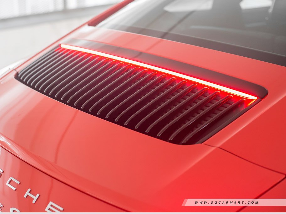 https://i.i-sgcm.com/new_cars/cars/11104/11104_g55