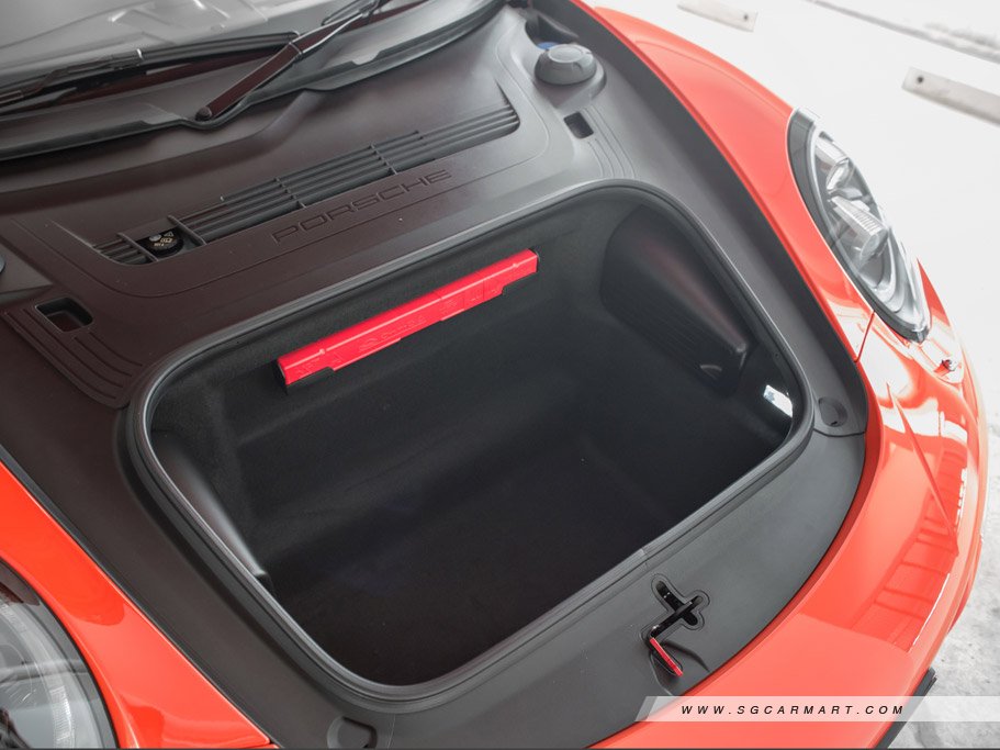 https://i.i-sgcm.com/new_cars/cars/11104/11104_g73