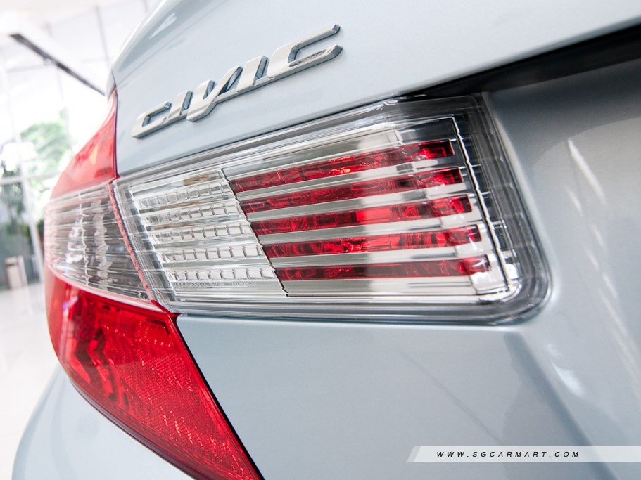 https://i.i-sgcm.com/new_cars/cars/11105/11105_g13