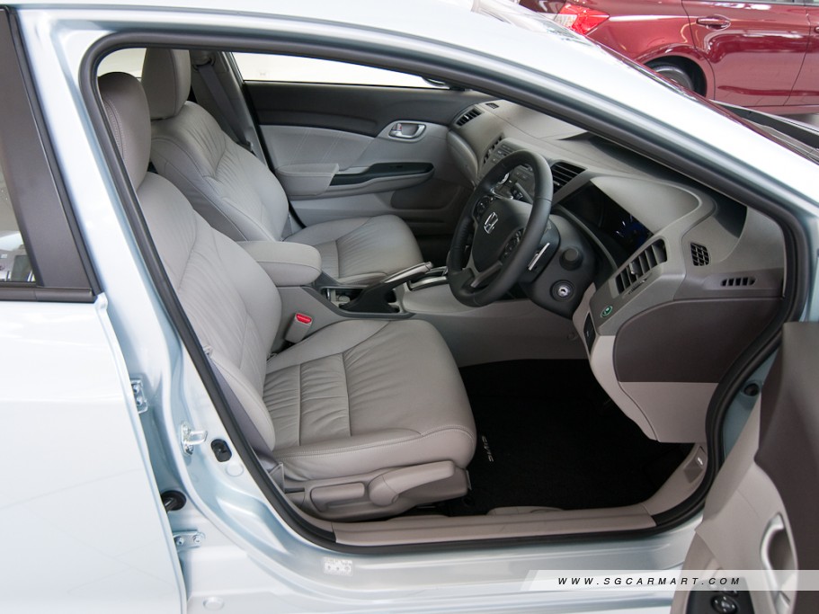 https://i.i-sgcm.com/new_cars/cars/11105/11105_g16