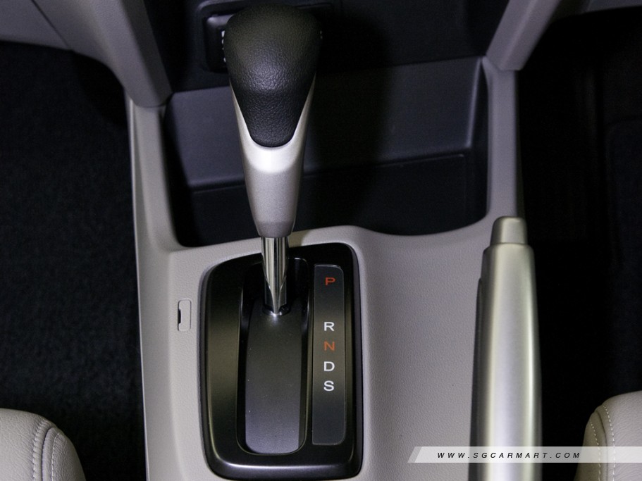 https://i.i-sgcm.com/new_cars/cars/11105/11105_g25