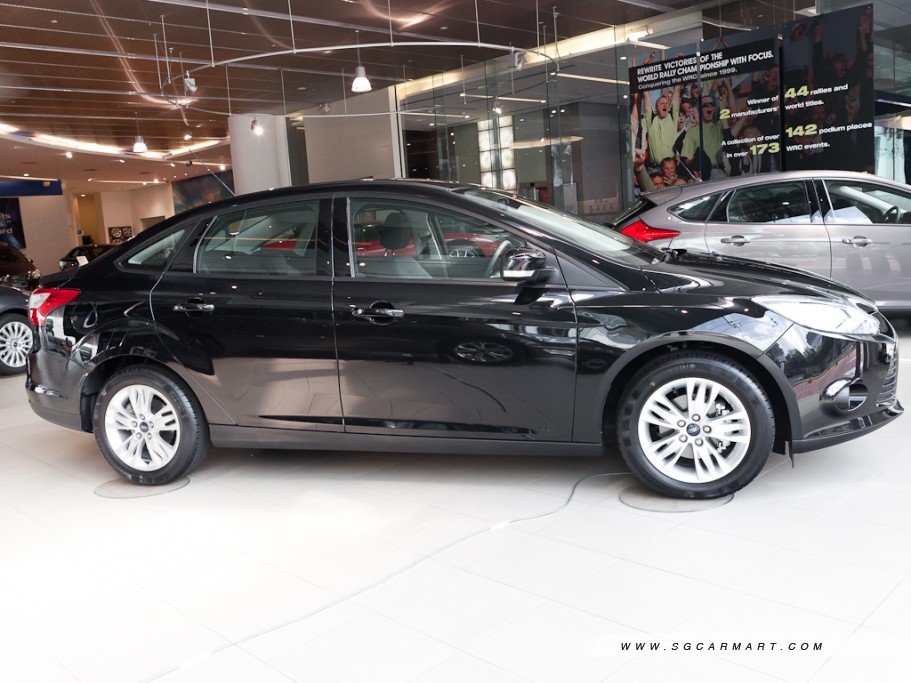https://i.i-sgcm.com/new_cars/cars/11114/11114_g40