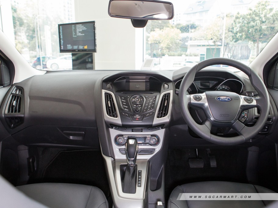 https://i.i-sgcm.com/new_cars/cars/11114/11114_g54