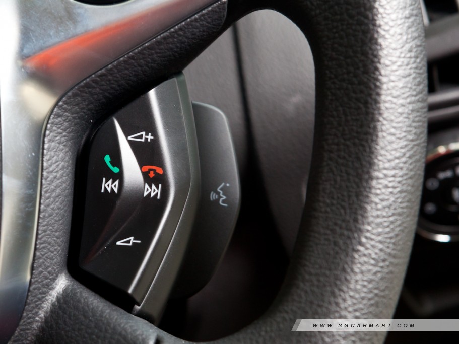 https://i.i-sgcm.com/new_cars/cars/11114/11114_g56