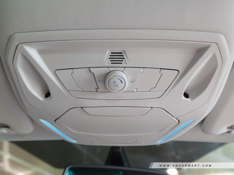 https://i.i-sgcm.com/new_cars/cars/11114/11114_g71
