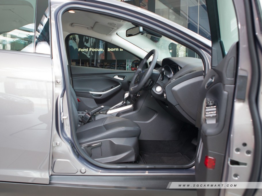 https://i.i-sgcm.com/new_cars/cars/11115/11115_g15