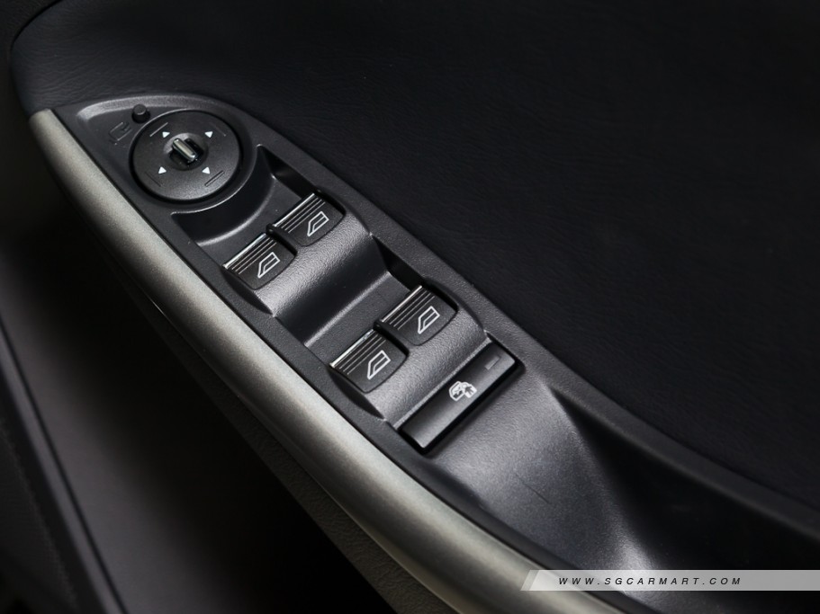 https://i.i-sgcm.com/new_cars/cars/11115/11115_g27