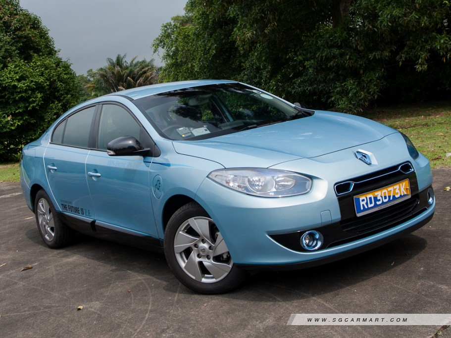 New Renault Fluence Z E Photos Photo Gallery Sgcarmart