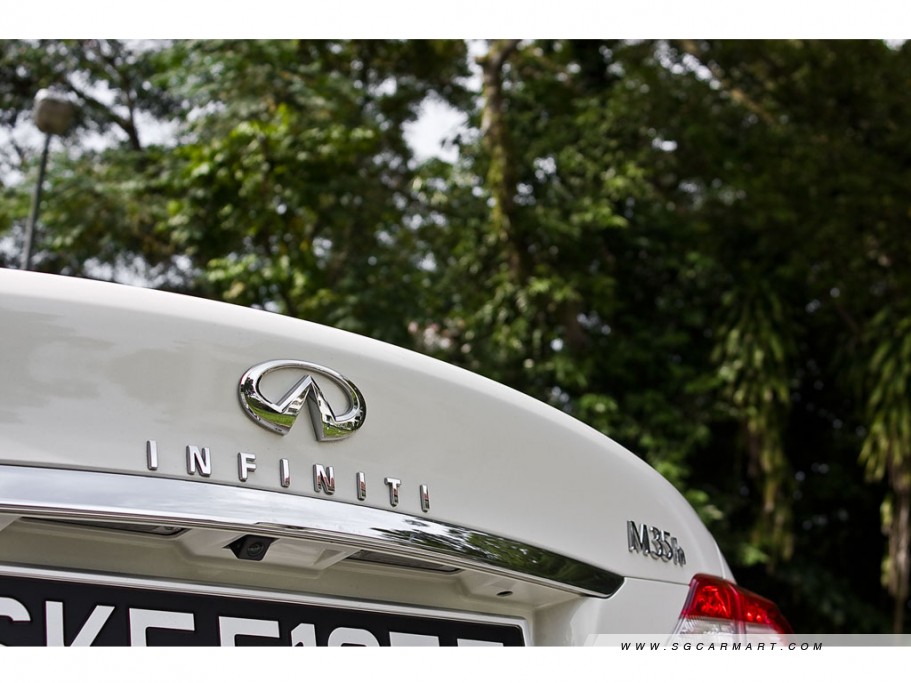 https://i.i-sgcm.com/new_cars/cars/11124/11124_g13