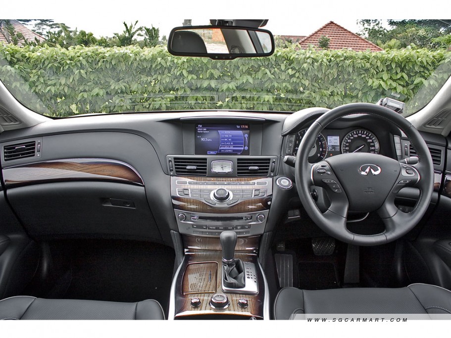 https://i.i-sgcm.com/new_cars/cars/11124/11124_g16