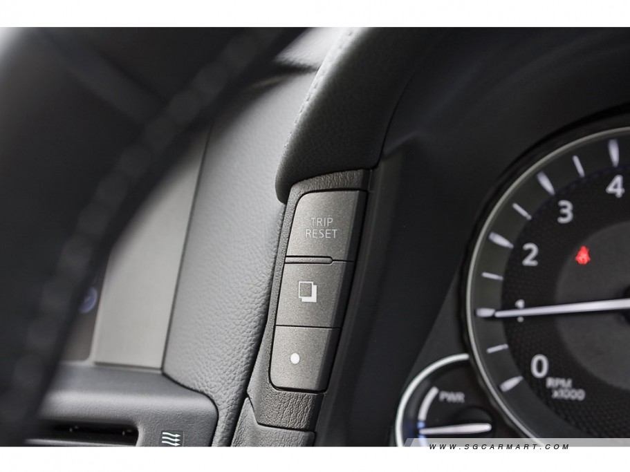 https://i.i-sgcm.com/new_cars/cars/11124/11124_g23