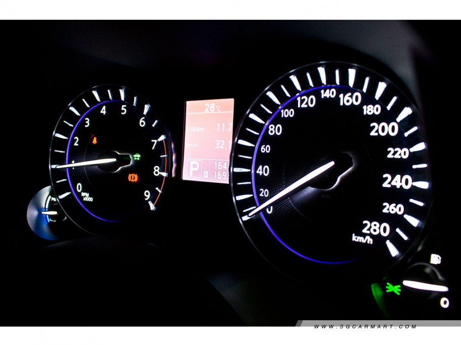 https://i.i-sgcm.com/new_cars/cars/11124/11124_g25