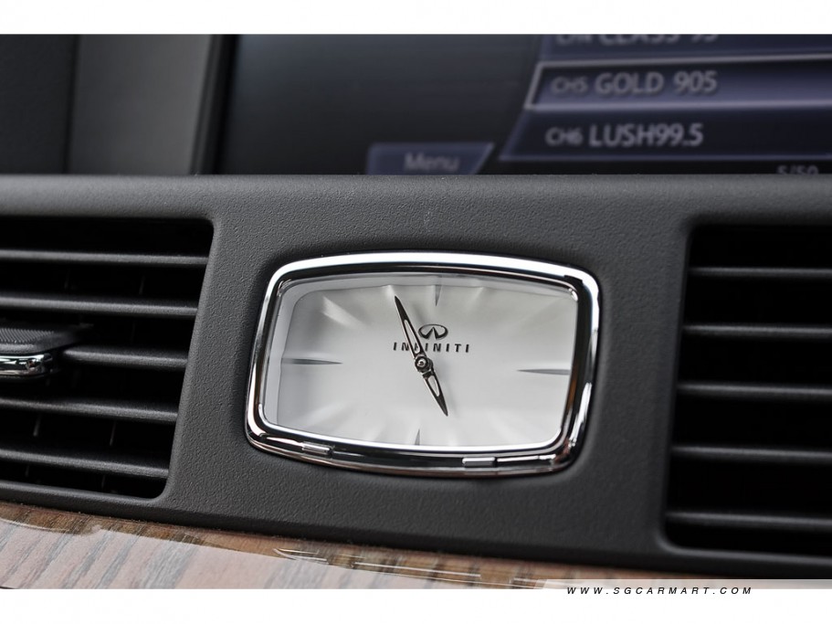 https://i.i-sgcm.com/new_cars/cars/11124/11124_g27