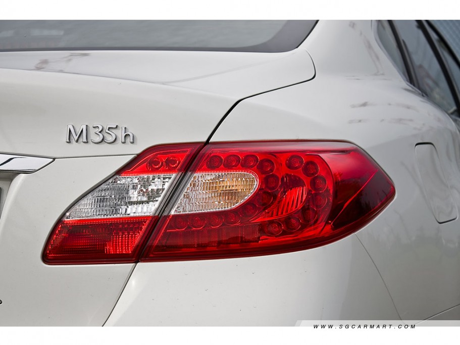 https://i.i-sgcm.com/new_cars/cars/11124/11124_g9