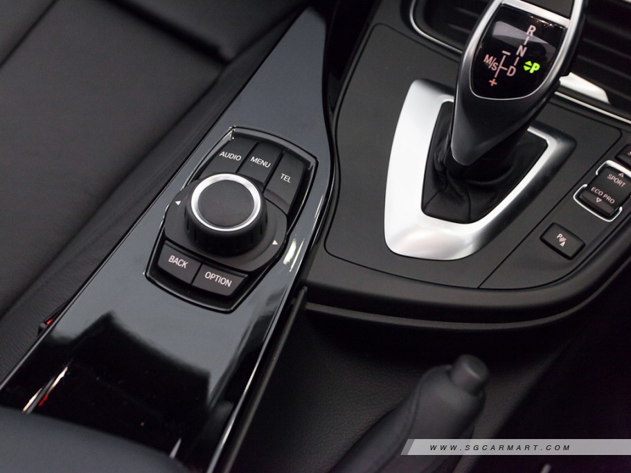 https://i.i-sgcm.com/new_cars/cars/11125/11125_g23