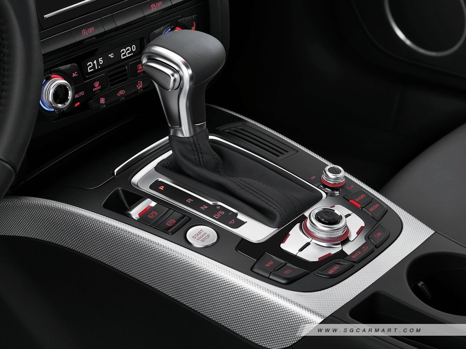 https://i.i-sgcm.com/new_cars/cars/11126/11126_g16