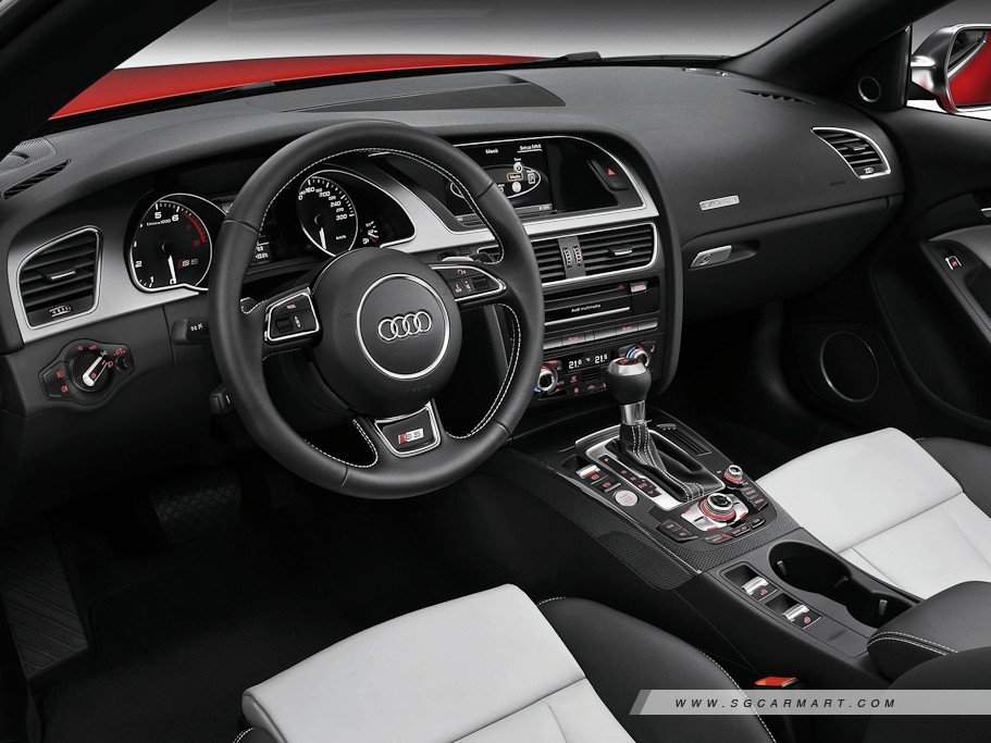 https://i.i-sgcm.com/new_cars/cars/11130/11130_g17
