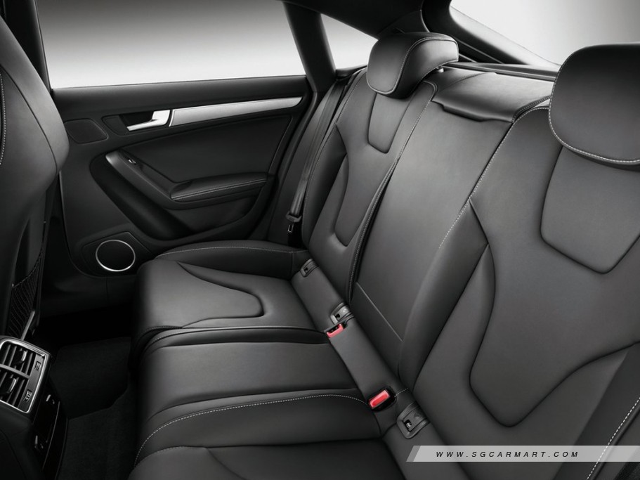 https://i.i-sgcm.com/new_cars/cars/11131/11131_g11