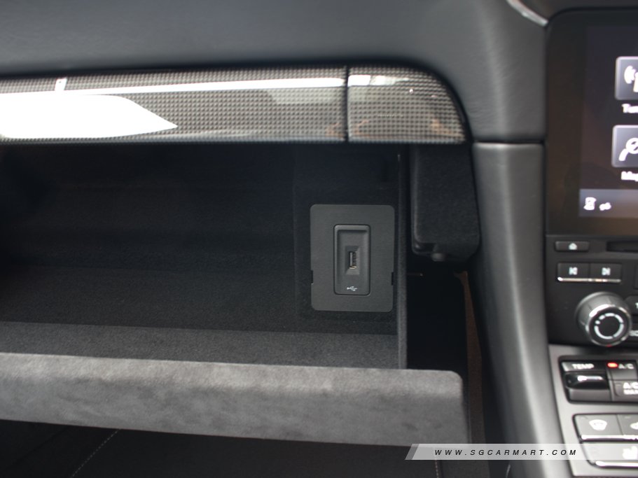 https://i.i-sgcm.com/new_cars/cars/11135/11135_g108