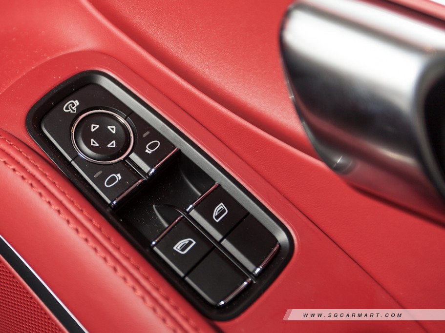 https://i.i-sgcm.com/new_cars/cars/11135/11135_g23
