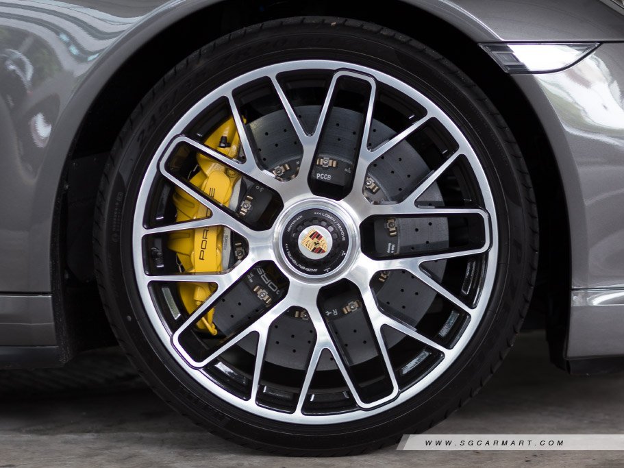https://i.i-sgcm.com/new_cars/cars/11135/11135_g42