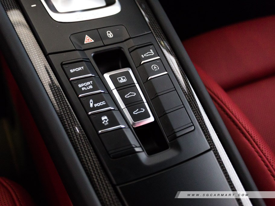https://i.i-sgcm.com/new_cars/cars/11135/11135_g49