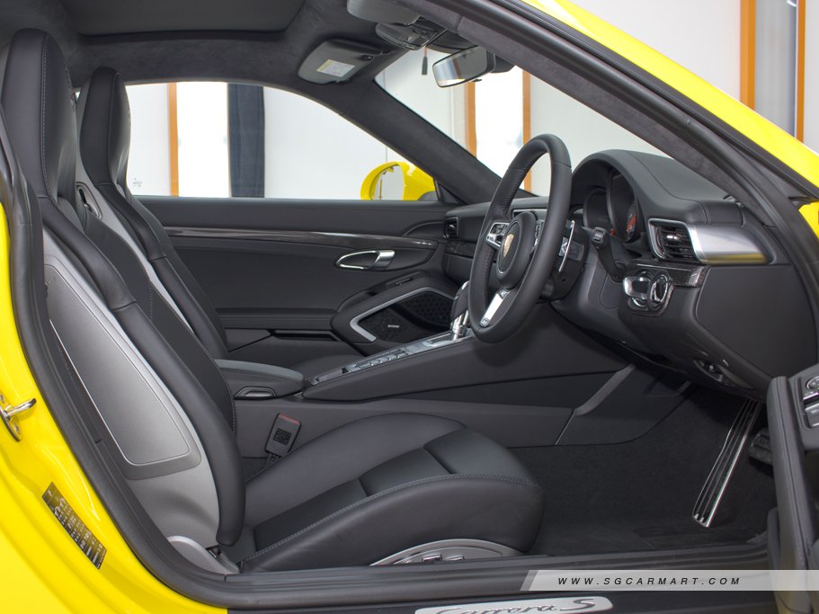 https://i.i-sgcm.com/new_cars/cars/11135/11135_g64