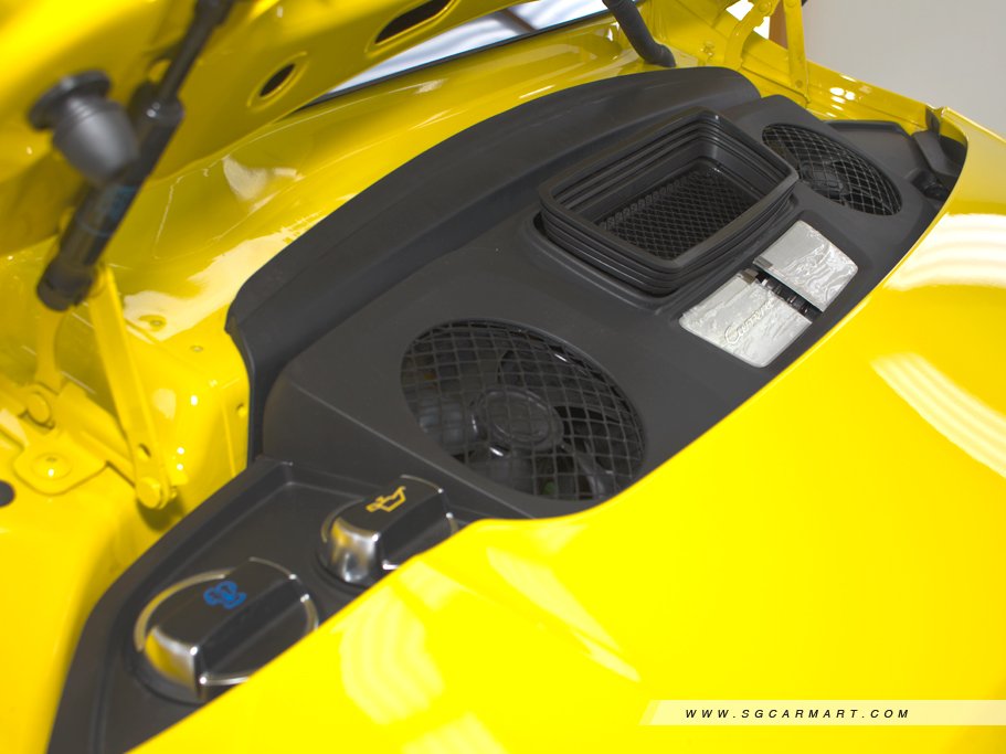 https://i.i-sgcm.com/new_cars/cars/11135/11135_g77