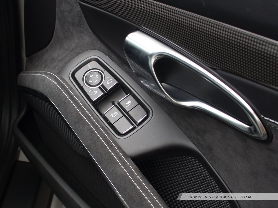 https://i.i-sgcm.com/new_cars/cars/11135/11135_g93