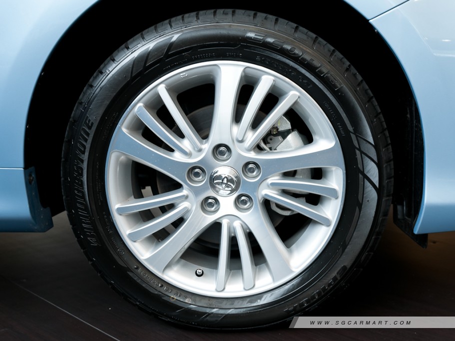 https://i.i-sgcm.com/new_cars/cars/11136/11136_g10