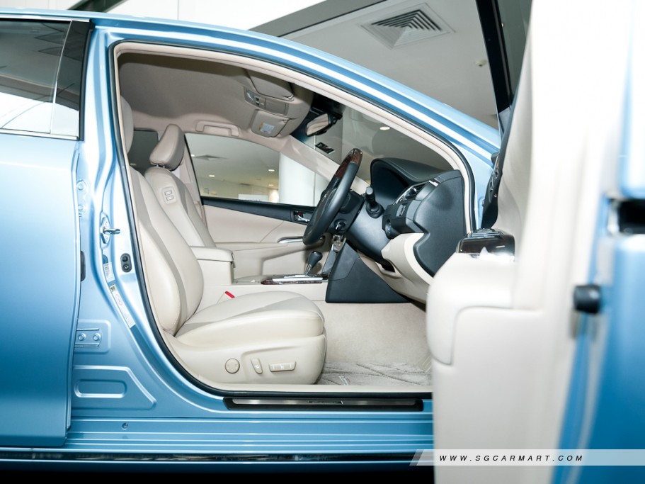 https://i.i-sgcm.com/new_cars/cars/11136/11136_g14