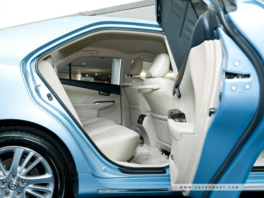 https://i.i-sgcm.com/new_cars/cars/11136/11136_g15